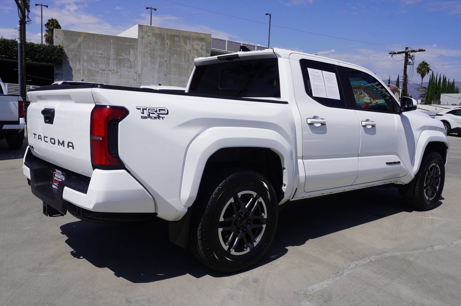 Used 2024 Toyota Tacoma TRD Sport w/ TRD Sport Upgrade Package AWD/4WD image 7