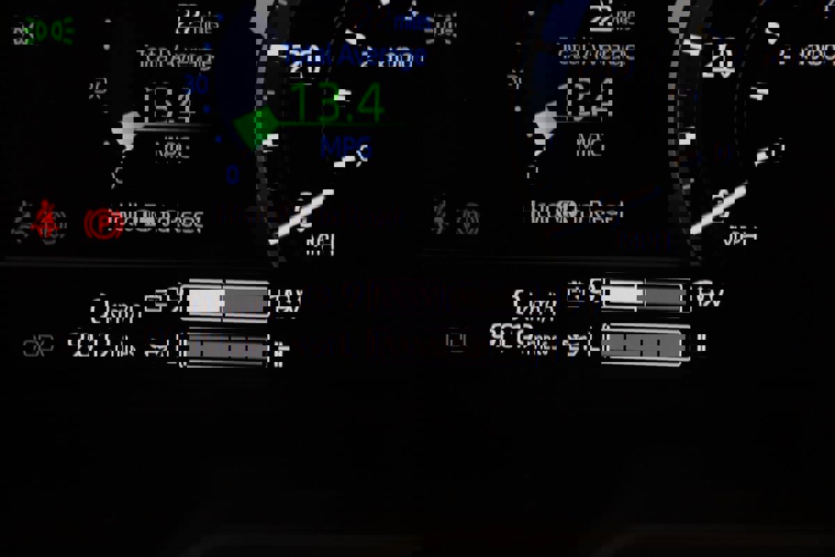 Used 2024 Toyota Sequoia Limited image 50