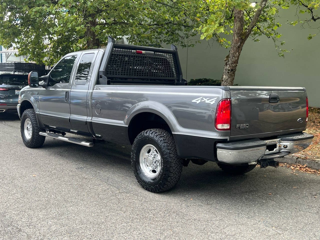 Used 2003 Ford F250 Lariat AWD/4WD image 3