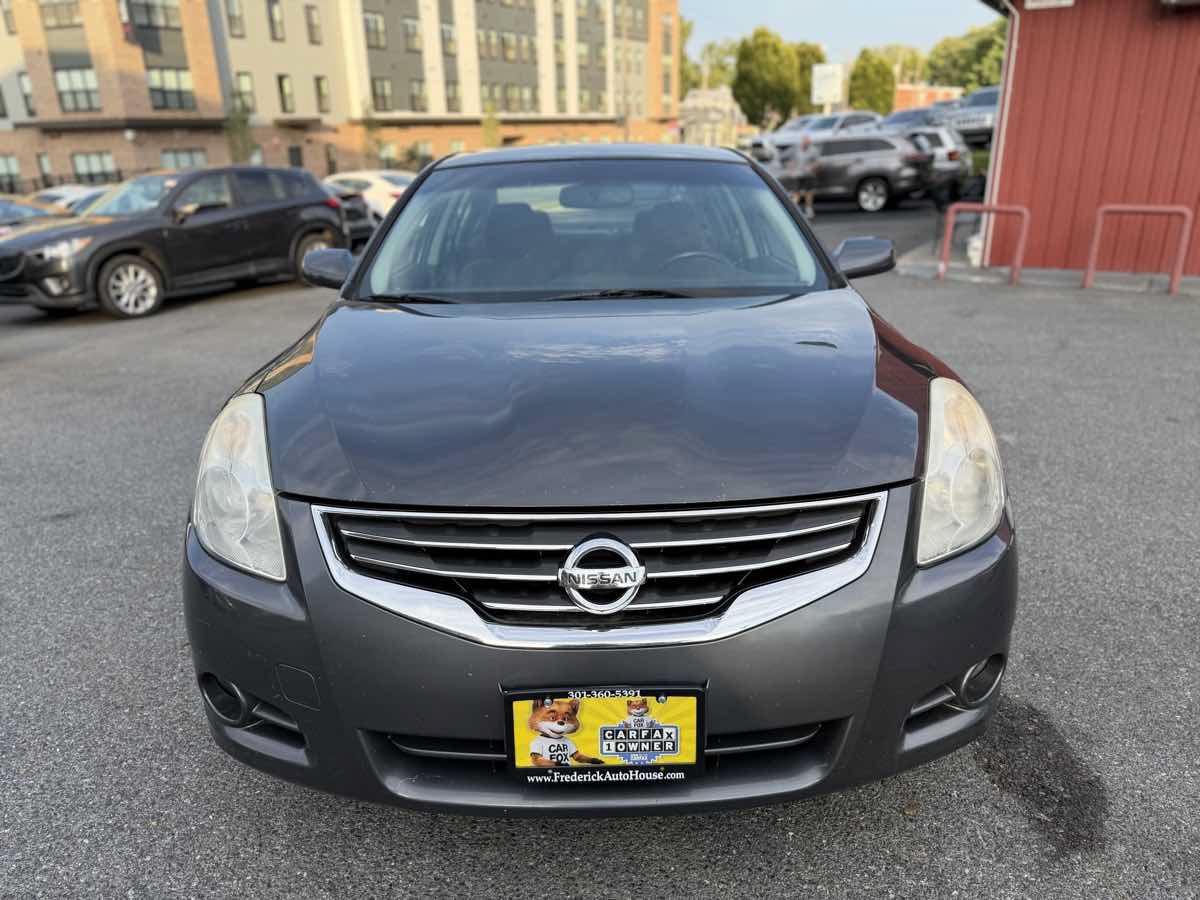 Used 2012 Nissan Altima 2.5 S w/ 20th Anniversary Pkg FWD image 2