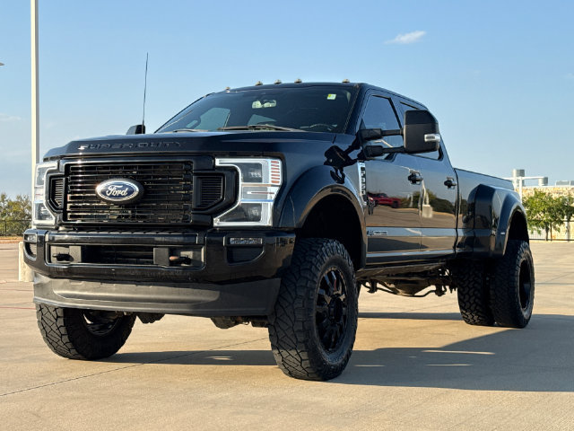 Used 2022 Ford F350 Lariat w/ Lariat Ultimate Package AWD/4WD image 3