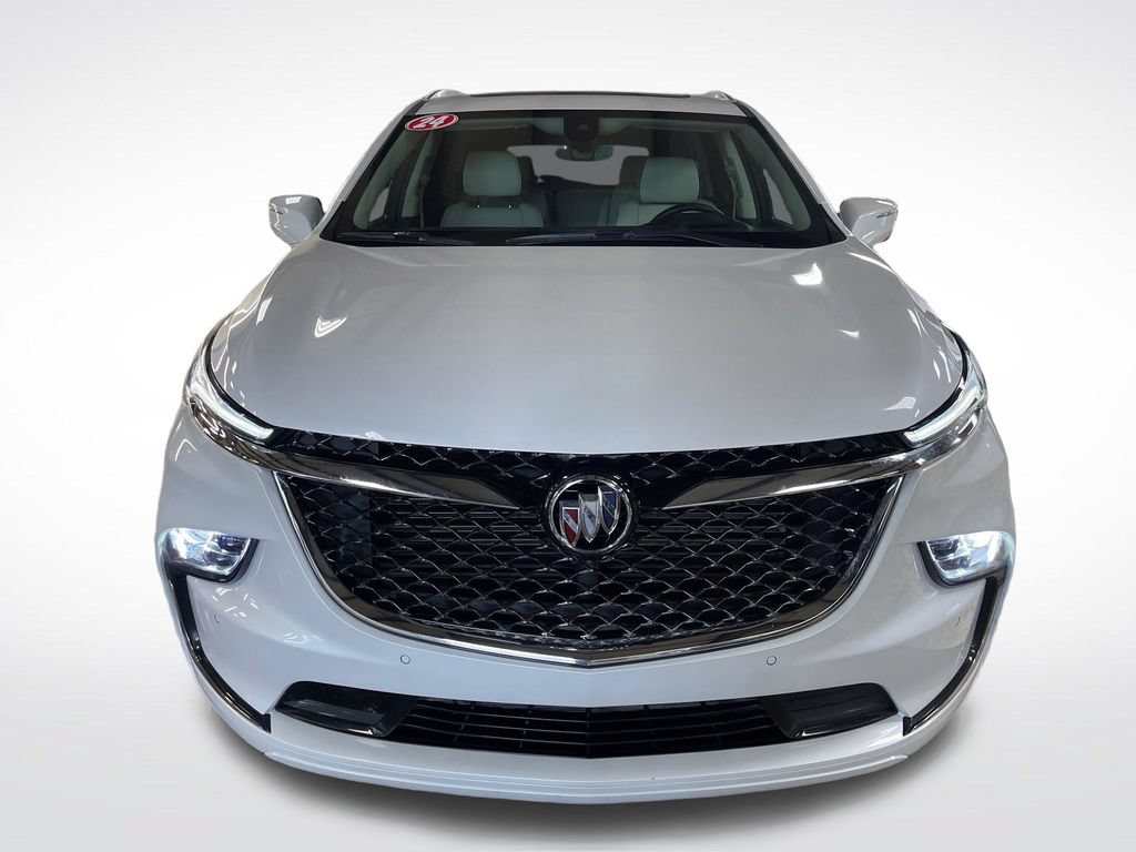 Used 2024 Buick Enclave Avenir w/ Avenir Technology Package AWD/4WD image 9