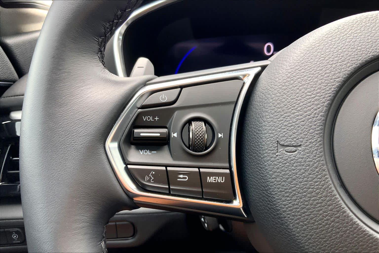 Used 2026 Acura MDX SH-AWD w/ Technology Package image 24