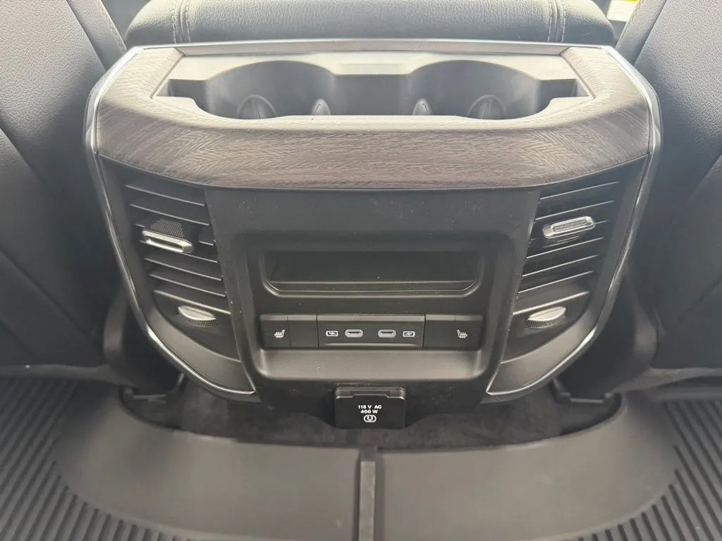 New 2026 RAM 1500 Laramie w/ Sport Appearance Package AWD/4WD image 31