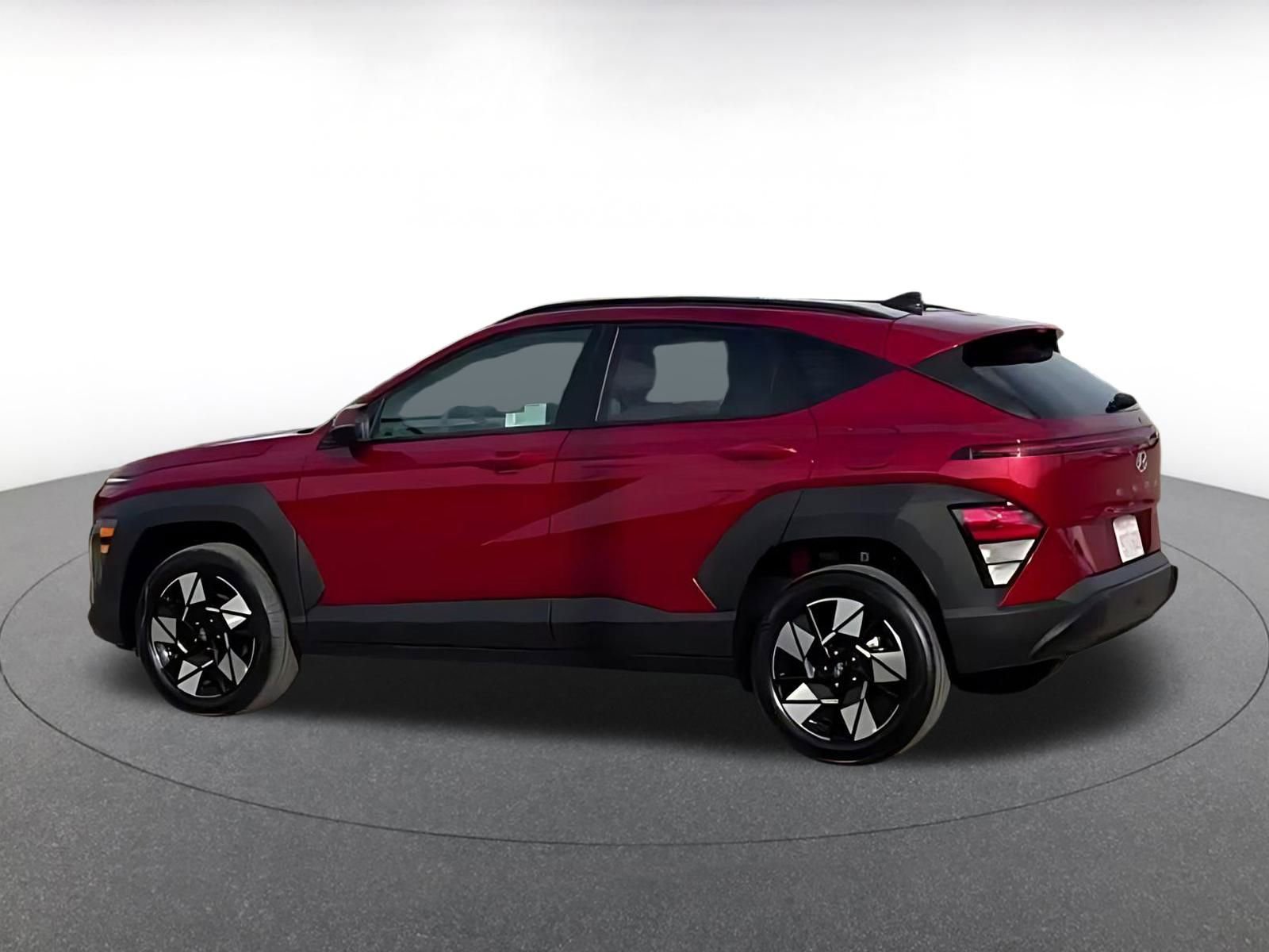 Used 2025 Hyundai Kona SEL image 14