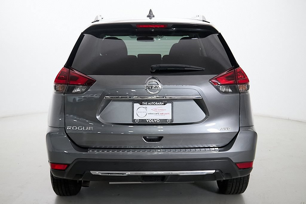 Used 2018 Nissan Rogue S w/ S Value Package AWD/4WD image 8