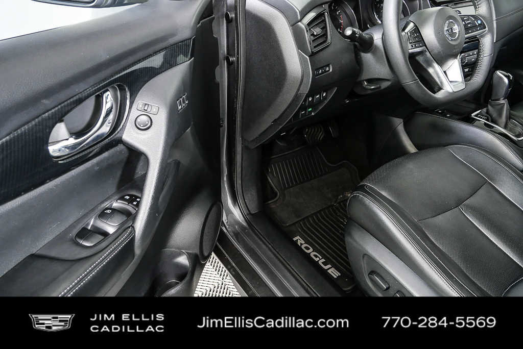Used 2020 Nissan Rogue SL w/ Premium Package FWD image 7