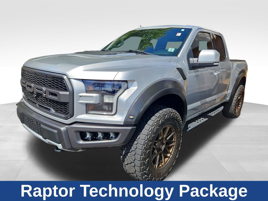 Used 2019 Ford F150 Raptor w/ Equipment Group 802A Luxury AWD/4WD image 3
