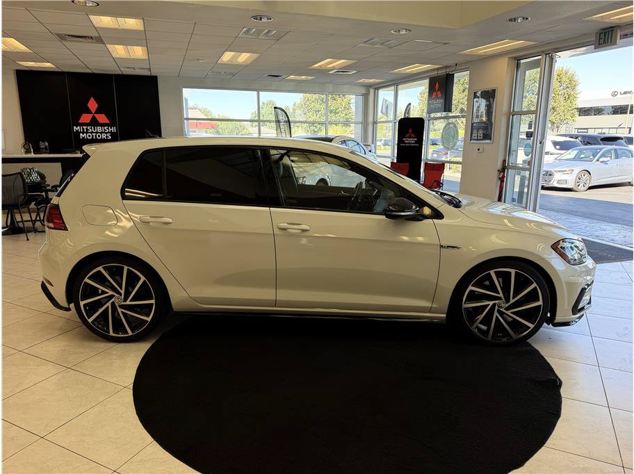 Used 2018 Volkswagen Golf 4-Door AWD/4WD image 4