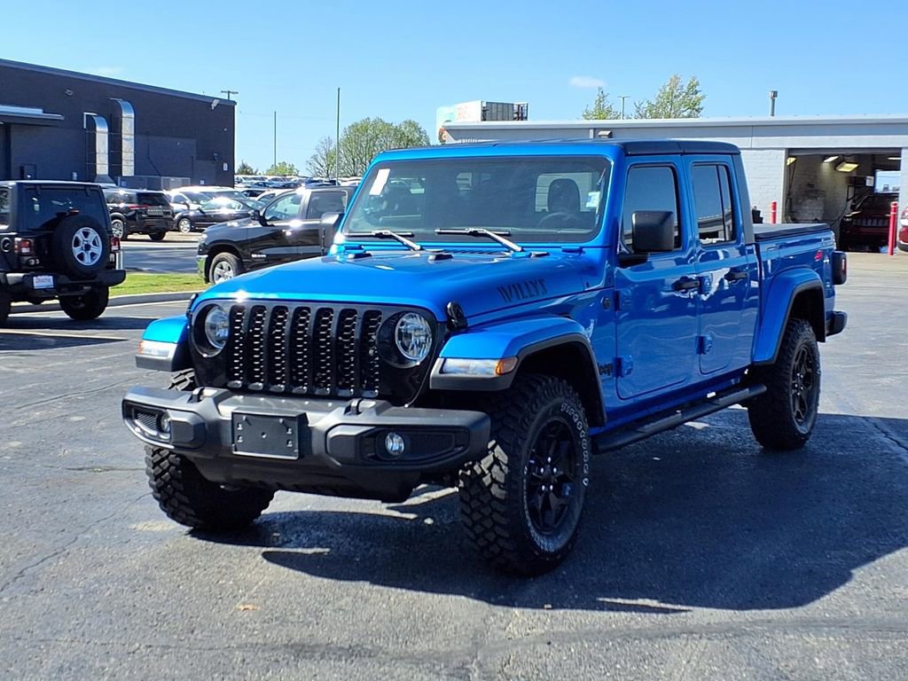 Used 2022 Jeep Gladiator Willys AWD/4WD image 2