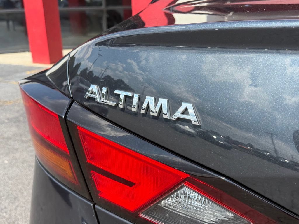 Used 2019 Nissan Altima 2.5 Platinum FWD image 9