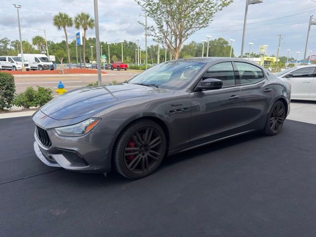 Used 2023 Maserati Ghibli Modena RWD image 2