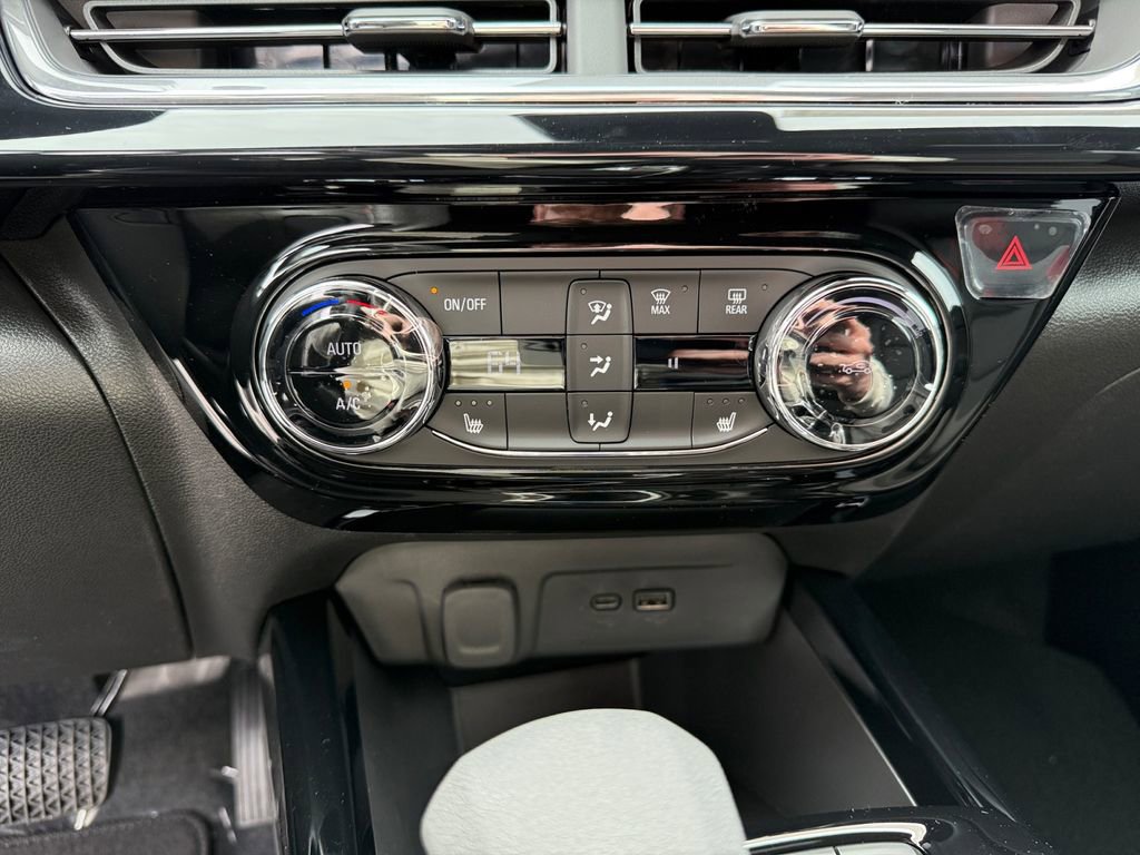 New 2026 Chevrolet Trax RS w/ Driver Confidence Package FWD image 19