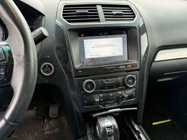 Used 2018 Ford Explorer XLT w/ Equipment Group 202A image 14