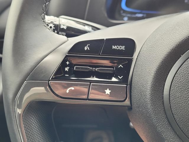 Used 2025 Hyundai Elantra Sport FWD image 20