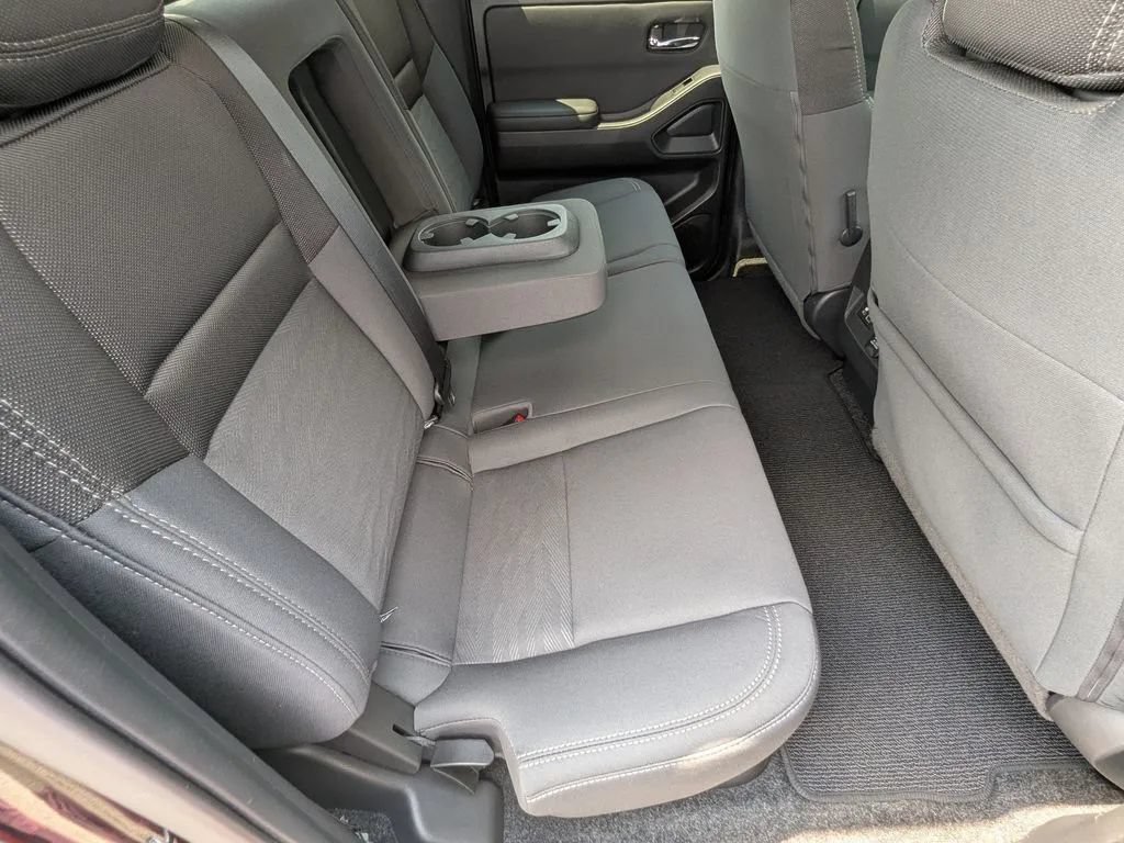 Certified 2024 Nissan Frontier SV w/ SV Convenience Package RWD image 14