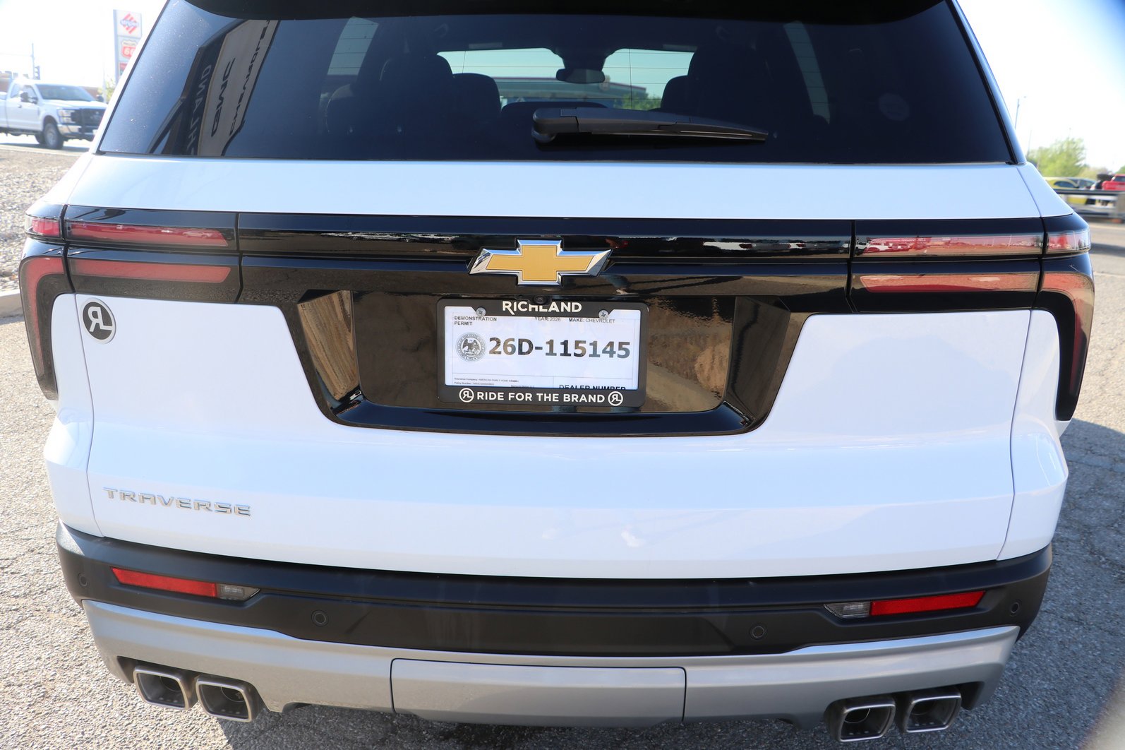 Used 2026 Chevrolet Traverse LT image 6