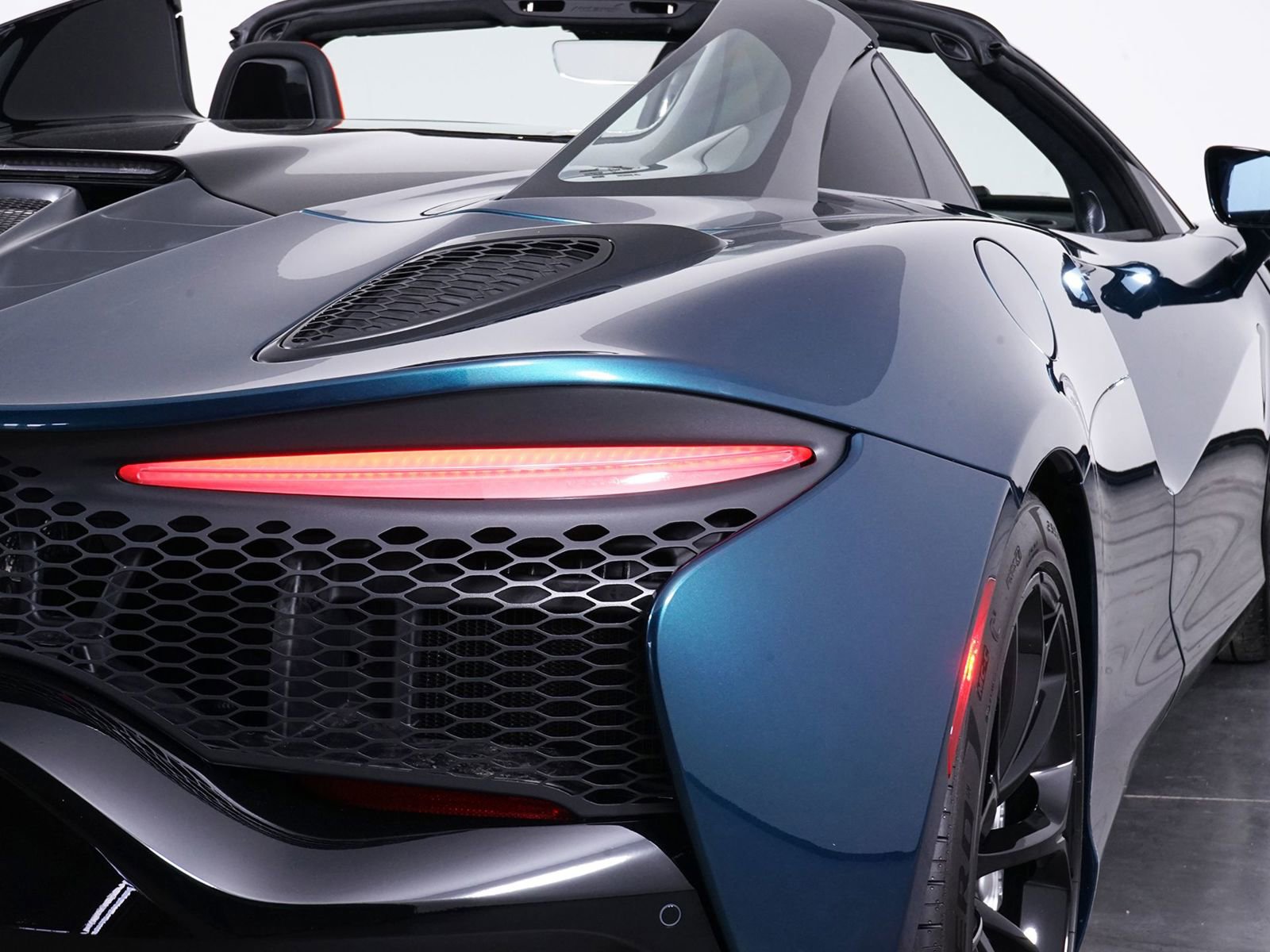 New 2026 McLaren Artura Spider image 22