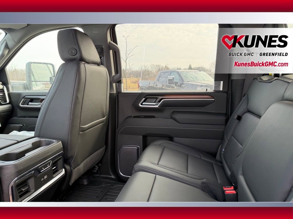 New 2026 GMC Sierra 2500 Denali w/ Denali Reserve Package image 5