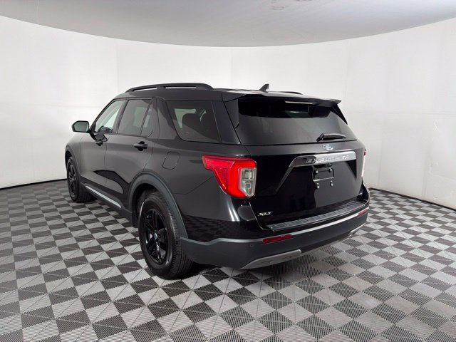 Used 2024 Ford Explorer XLT w/ Equipment Group 202A RWD image 18