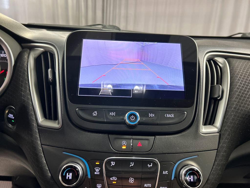 Used 2024 Chevrolet Malibu LT image 18