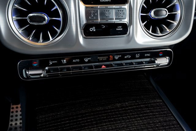 Used 2025 Mercedes-Benz G 550 image 44