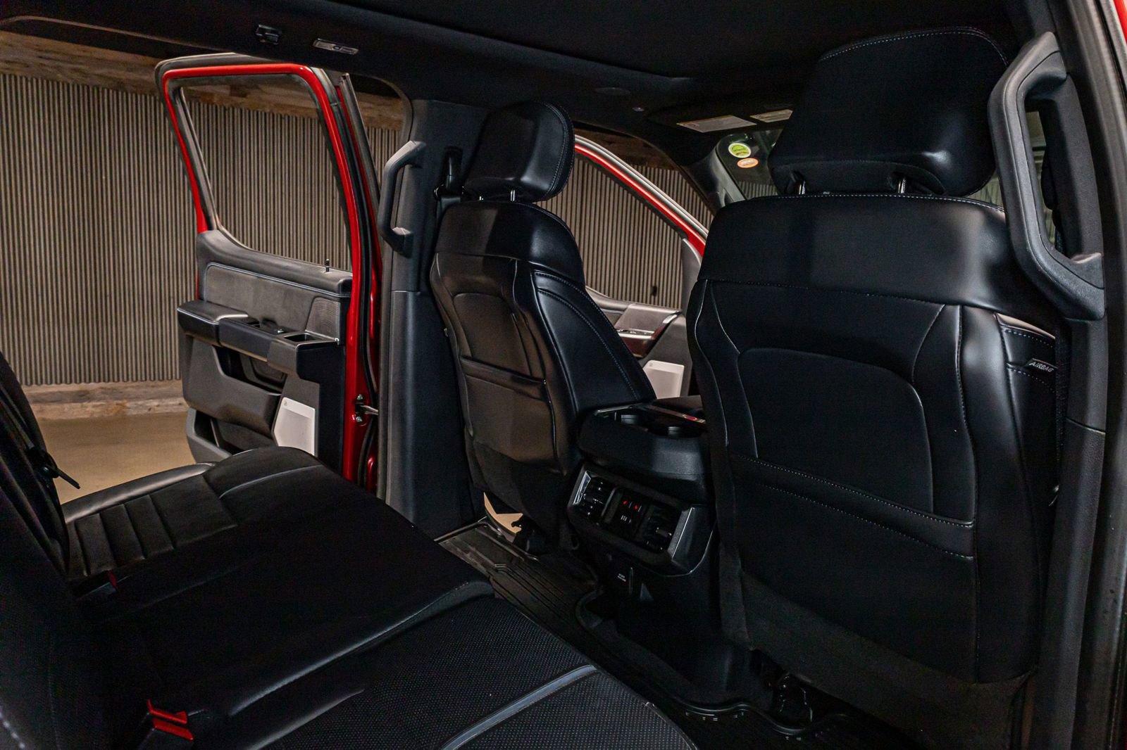 Used 2025 Ford F250 Platinum image 27