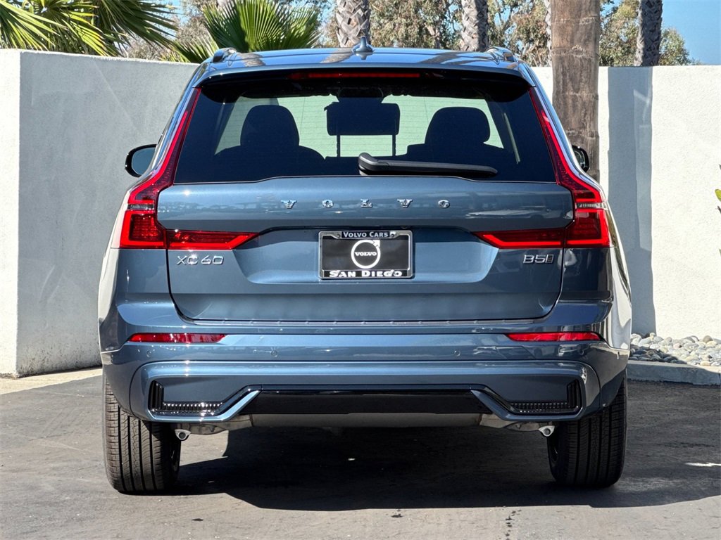 New 2026 Volvo XC60 B5 Plus image 4