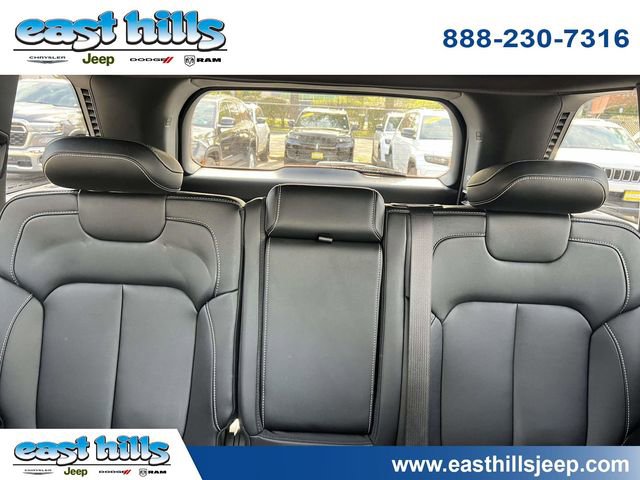 Certified 2024 Jeep Grand Cherokee Limited image 40