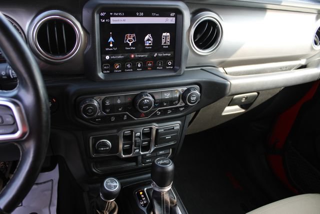Used 2020 Jeep Wrangler Unlimited Sahara AWD/4WD image 13