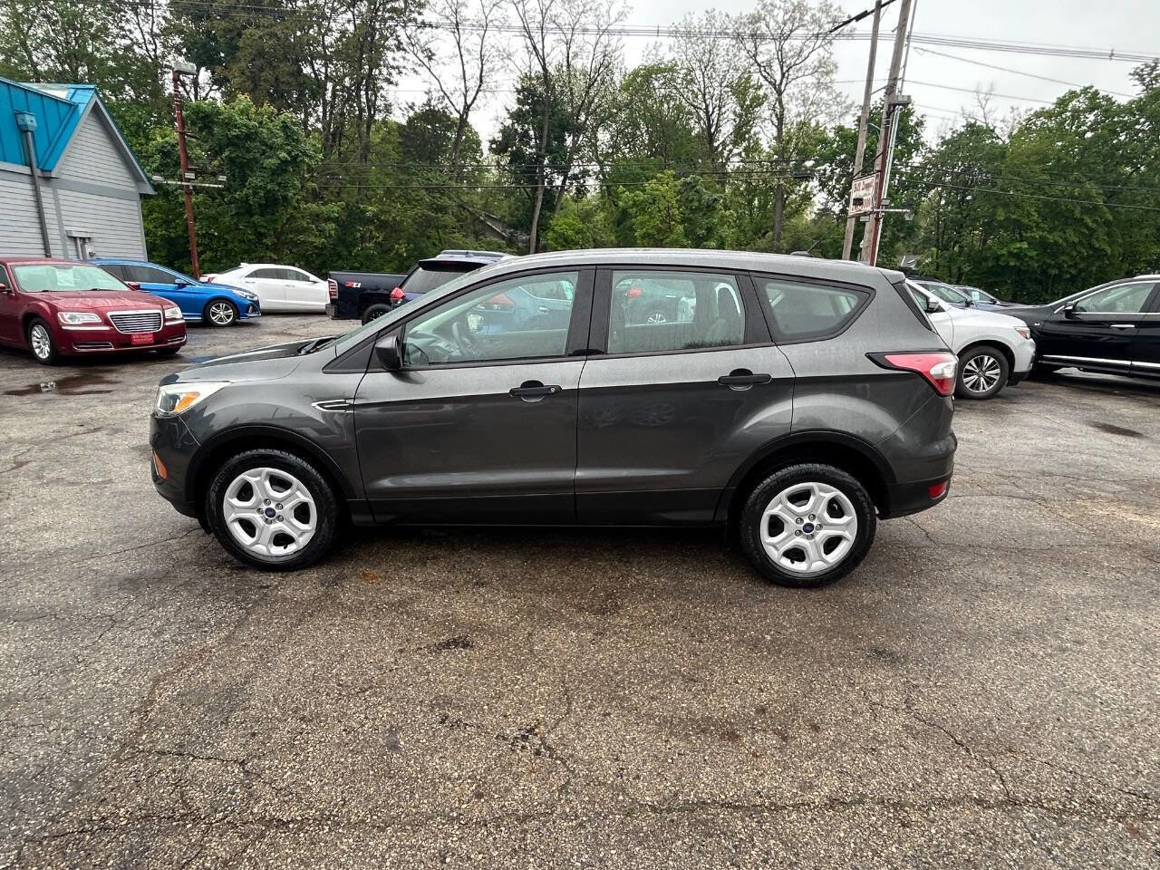 Used 2017 Ford Escape S FWD image 4
