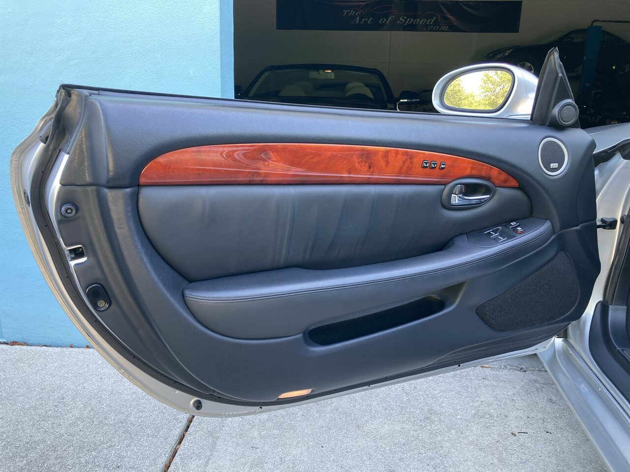Used 2006 Lexus SC 430 Convertible RWD image 30