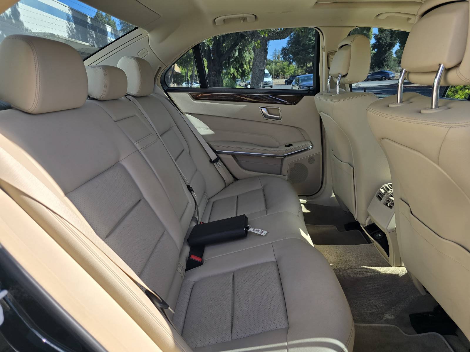 Used 2015 Mercedes-Benz E 350 Sedan image 21