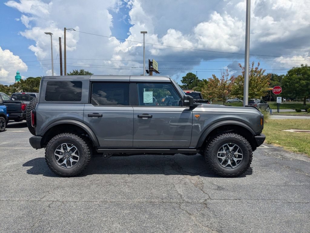 New 2025 Ford Bronco Badlands AWD/4WD video 3