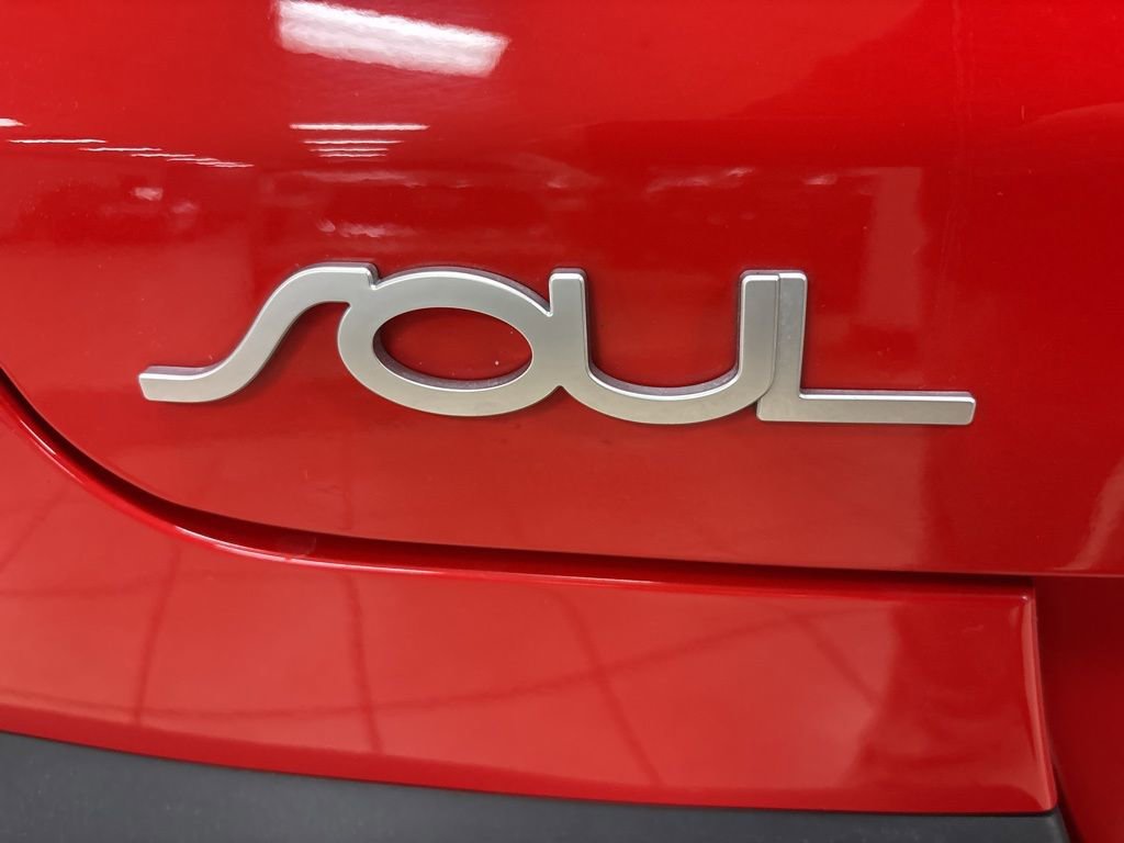 Used 2022 Kia Soul EX image 6