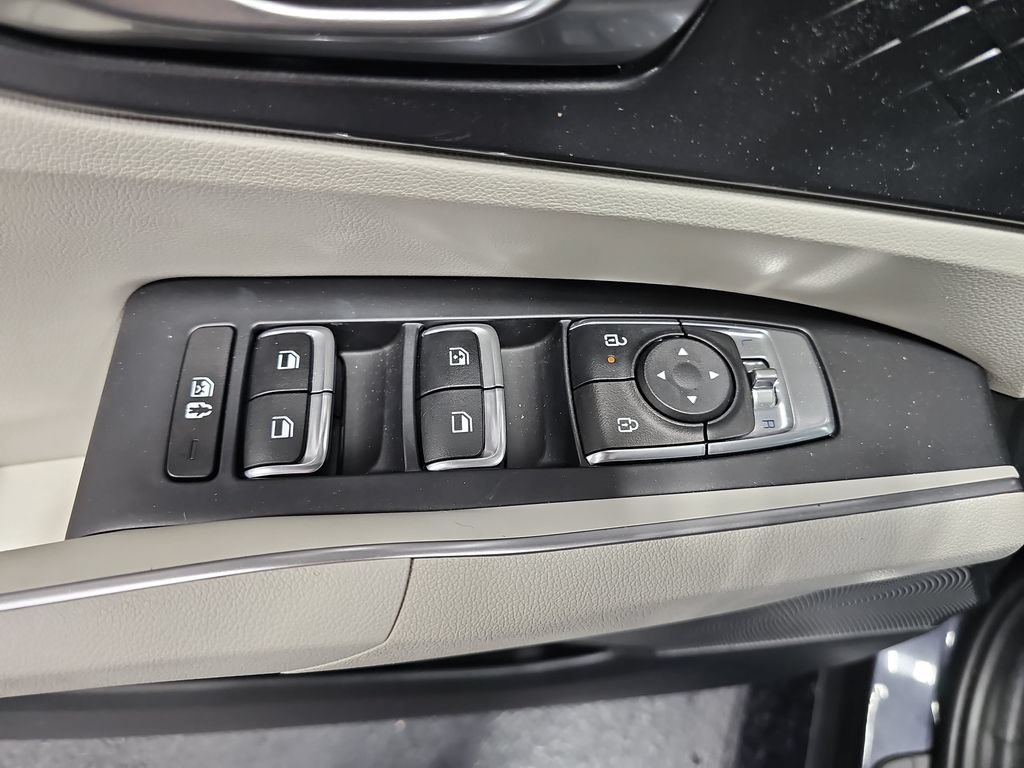 Used 2025 Kia Sorento S w/ Panoramic Sunroof Package FWD image 29