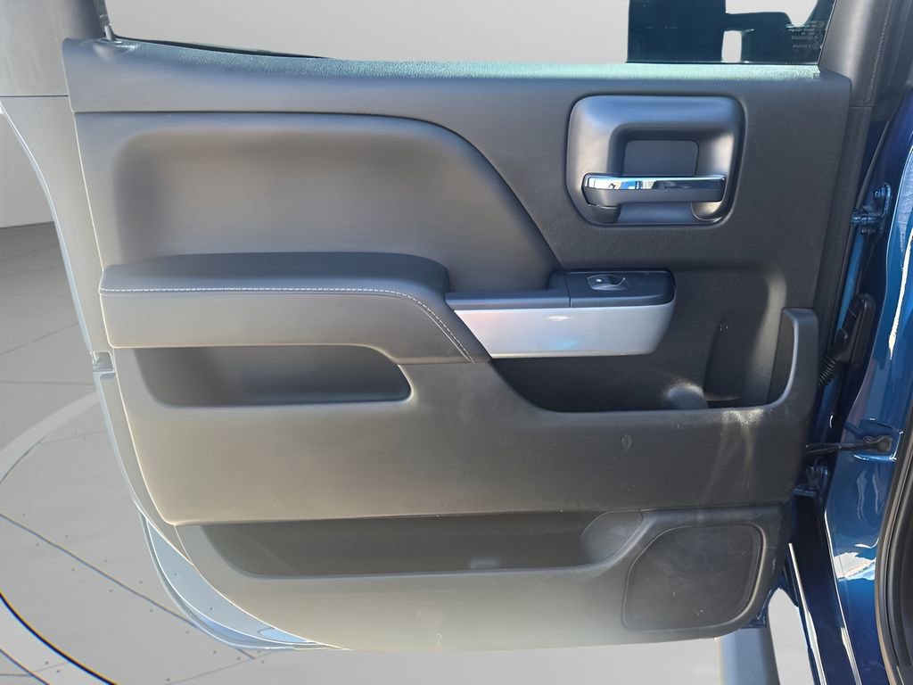 Used 2018 Chevrolet Silverado 2500 LTZ w/ Duramax Plus Package image 17