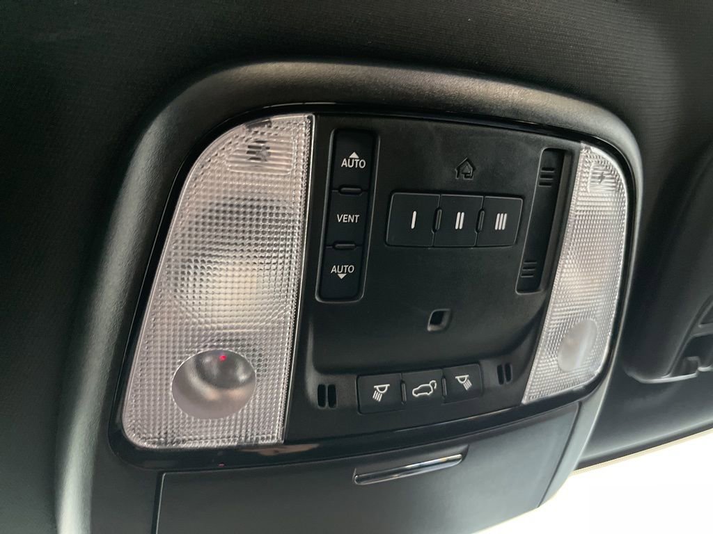 Used 2022 Dodge Durango GT AWD/4WD image 17
