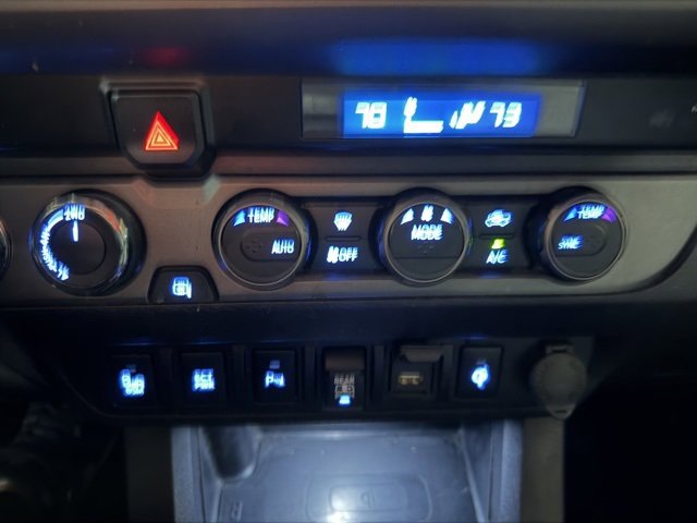 Used 2023 Toyota Tacoma TRD Off-Road w/ Technology Package image 17