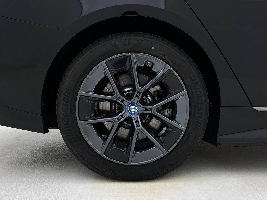 Certified 2023 BMW i4 eDrive35 w/ Premium Package RWD image 28