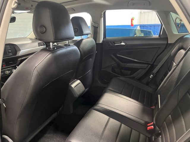 Used 2021 Volkswagen Jetta SE image 17