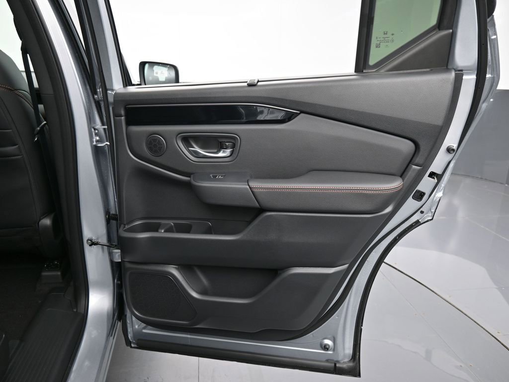 New 2026 Honda Pilot TrailSport image 39