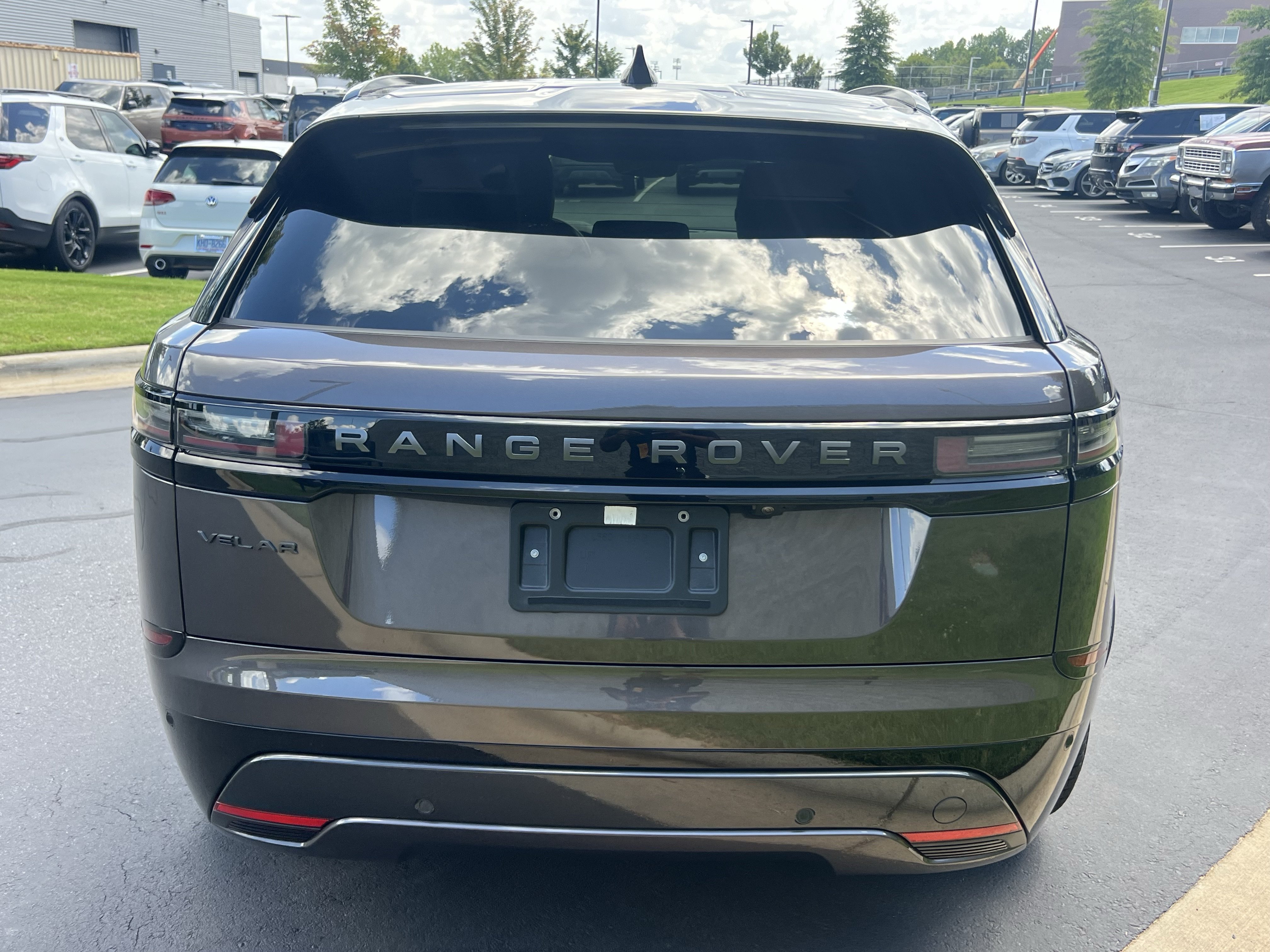 Certified 2026 Land Rover Range Rover Velar Dynamic SE AWD/4WD image 6