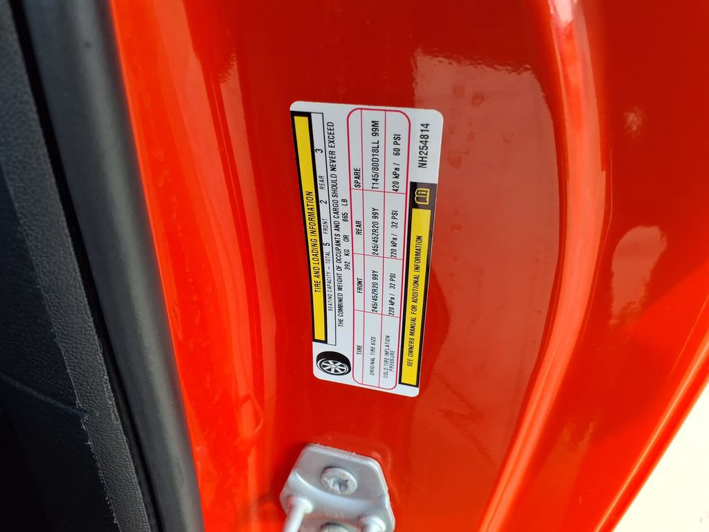 Used 2022 Dodge Challenger R/T w/ Plus Package RWD image 35