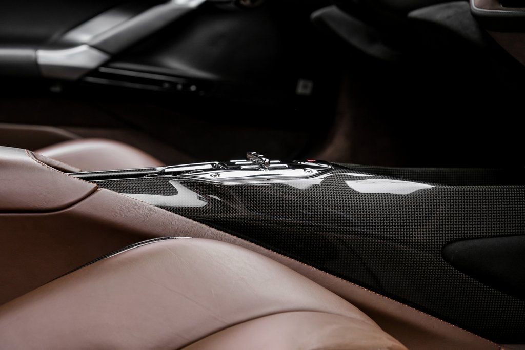 Used 2022 Ferrari SF90 Spider image 26