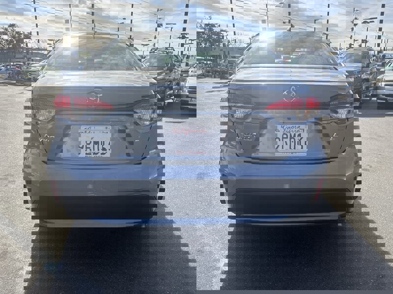 Used 2022 Toyota Corolla LE image 5