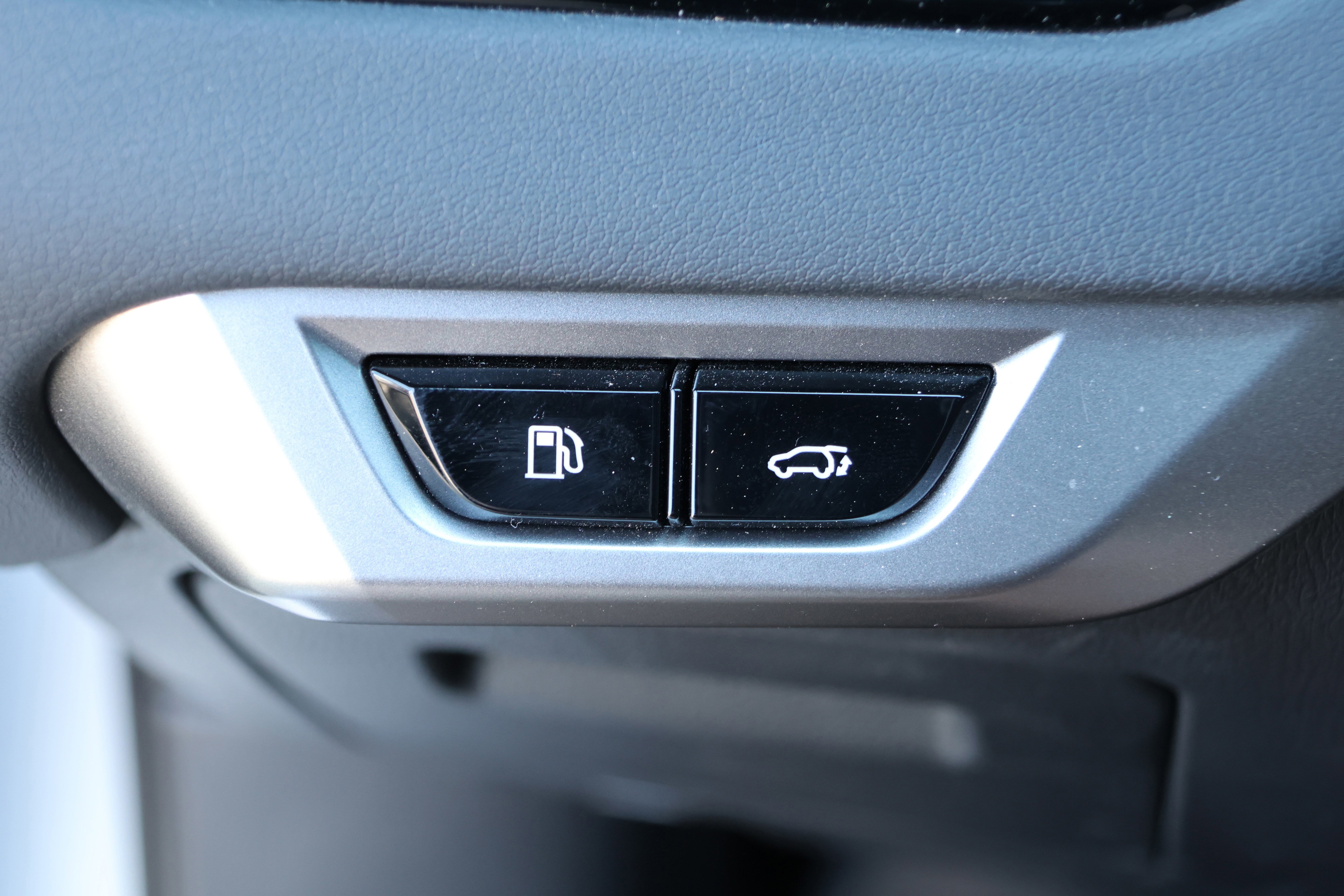 Used 2025 Lexus RX 350 Premium w/ Accessory Package (Z1) image 15