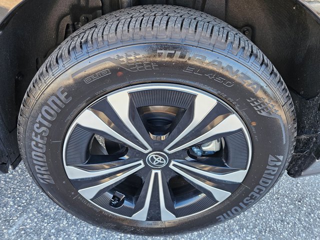 Used 2025 Toyota bZ4X AWD image 23