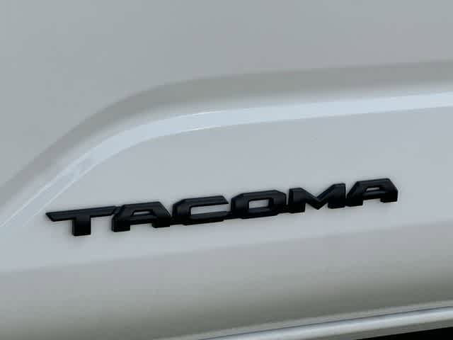 Used 2024 Toyota Tacoma TRD Off-Road w/ TRD Off Road Upgrade Package AWD/4WD image 24
