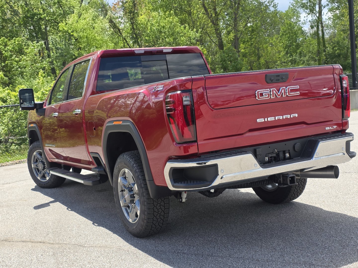 New 2026 GMC Sierra 2500 SLT w/ SLT Premium Package AWD/4WD image 17